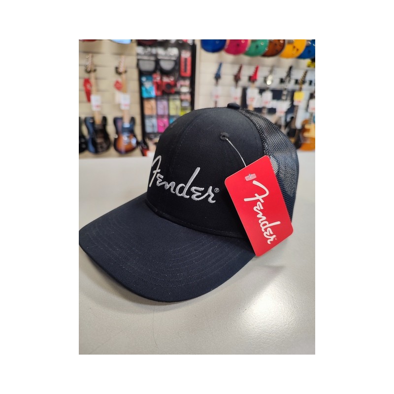 FENDER CAPPELLINO CON VISIERA CON LOGO SILVER